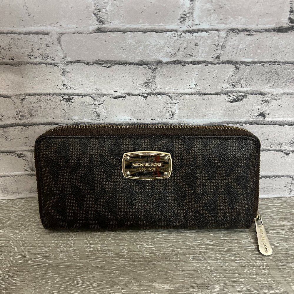Michael Kors Jet Set Brown MK Signature Logo Large Zip Wallet Clutch